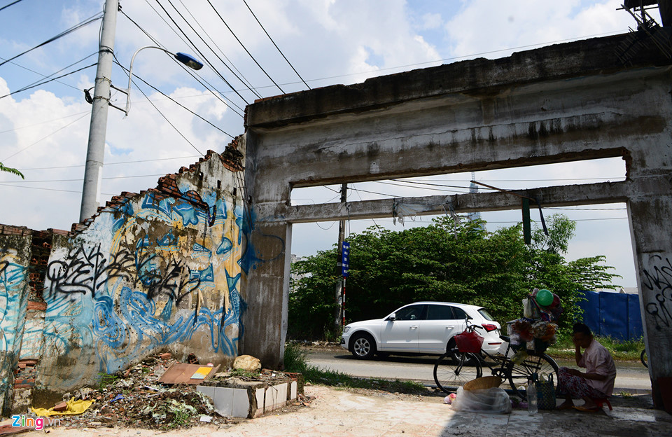 Nhà nát ở đất vàng Thủ Thiêm